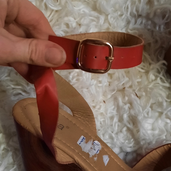 Diba Sandal Red Heels - Picture 3 of 14